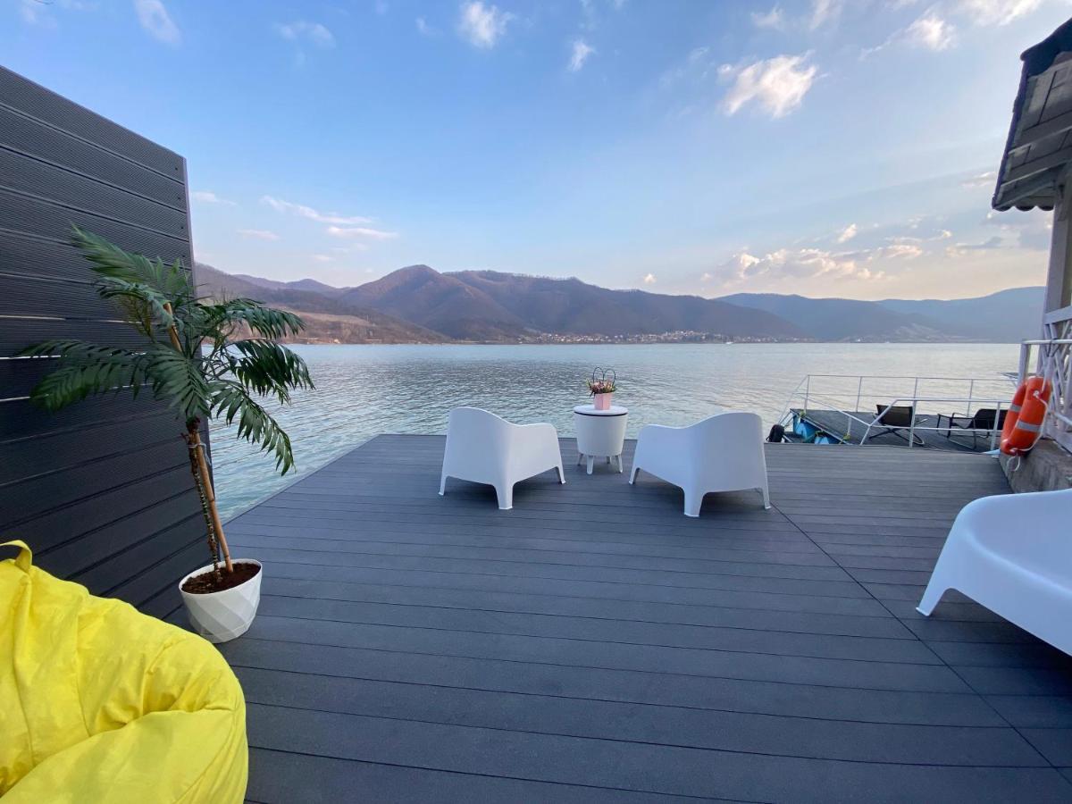 Noah River House Orşova Exteriér fotografie