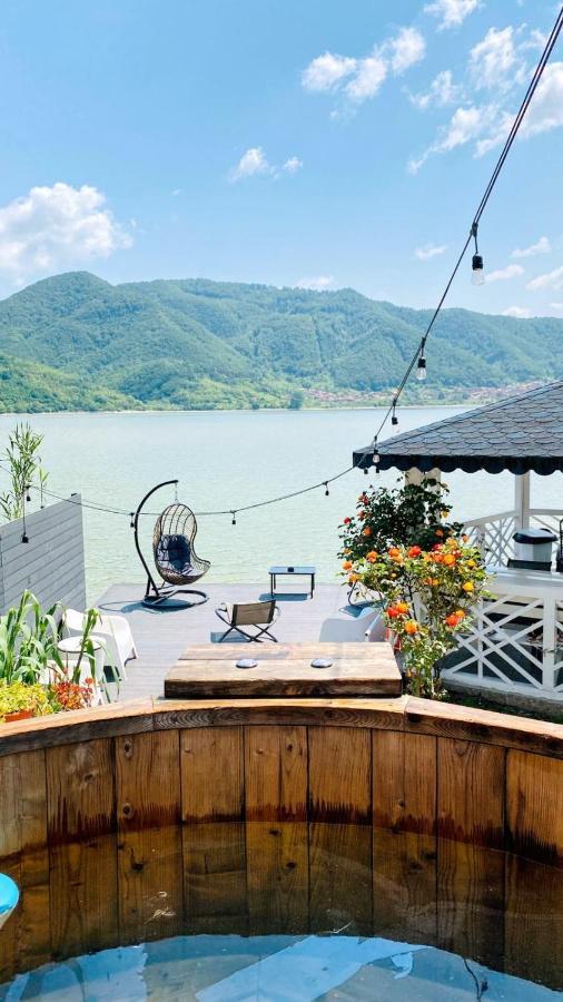 Noah River House Orşova Exteriér fotografie